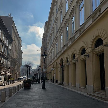Dolce Vita Basilica Budapeste Exterior foto